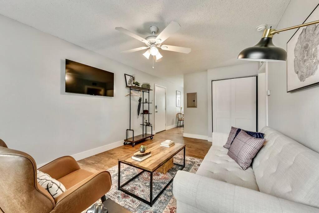 Near Downtown Dallas - The Dapper Charm Exterior photo